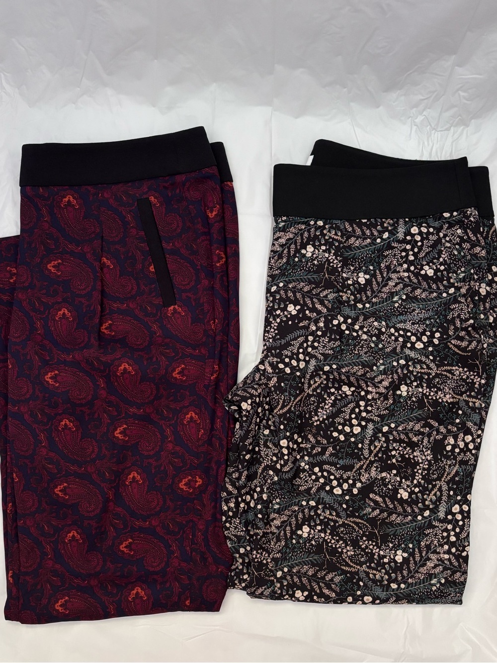LOFT Women’s, 2 pairs Paisley and Foral Print, Size 6
